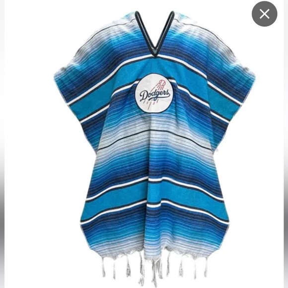 Dodgers Mexican heritage night Poncho - Picture 1 of 2